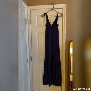 Francesca’s dark blue maxi dress